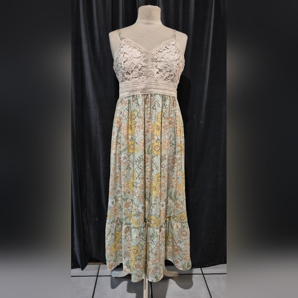 Almost Famous Dresses & Skirts - Almost Famous Lace Floral Midi Dress - Cream and Yellow